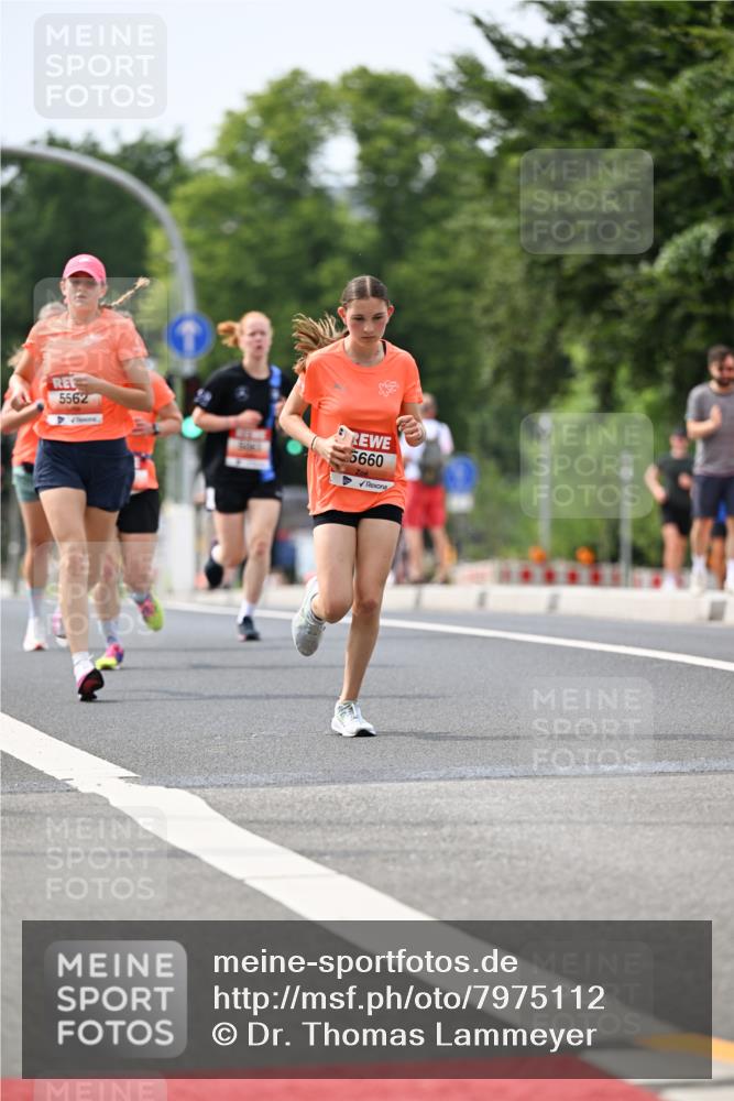 15.06.2025 - REWE Women's Run Dr. Thomas Lammeyer http://msf.ph/oto/7975112 15.06.2025 10:40:29 Laufen 5660 meine-sportfotos.de