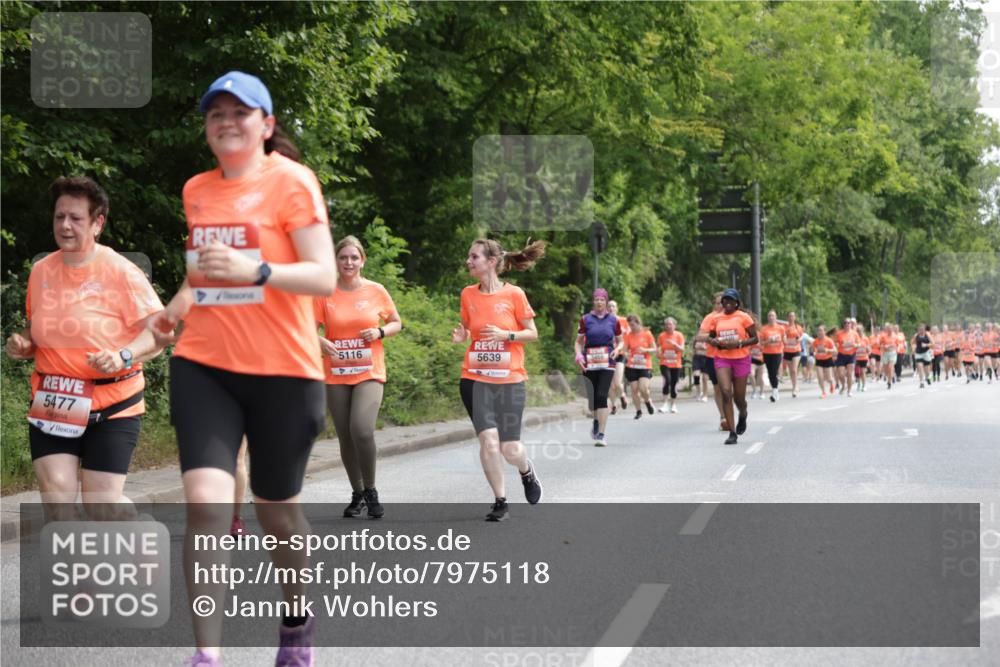 15.06.2025 - REWE Women's Run Jannik Wohlers http://msf.ph/oto/7975118 15.06.2025 10:09:56 Laufen 5477, 5116, 5639 meine-sportfotos.de