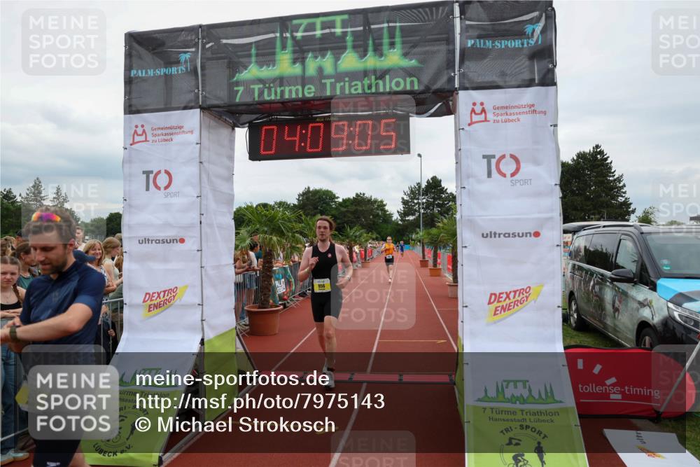 15.06.2025 - 7 Türme Triathlon Michael Strokosch http://msf.ph/oto/7975143 15.06.2025 14:09:05 Ziel 655, 717, 860, 953, 956 meine-sportfotos.de