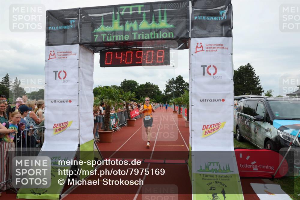 15.06.2025 - 7 Türme Triathlon Michael Strokosch http://msf.ph/oto/7975169 15.06.2025 14:09:07 Ziel 655, 717, 860, 953, 956 meine-sportfotos.de