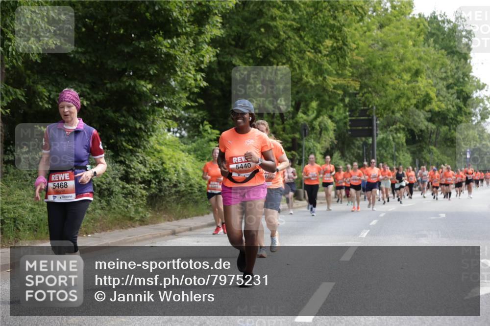 15.06.2025 - REWE Women's Run Jannik Wohlers http://msf.ph/oto/7975231 15.06.2025 10:10:03 Laufen 5468, 5388, 5440 meine-sportfotos.de