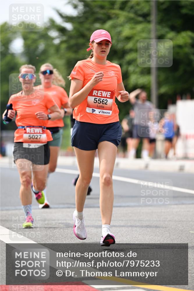 15.06.2025 - REWE Women's Run Dr. Thomas Lammeyer http://msf.ph/oto/7975233 15.06.2025 10:40:32 Laufen 5027, 5562, 17 meine-sportfotos.de