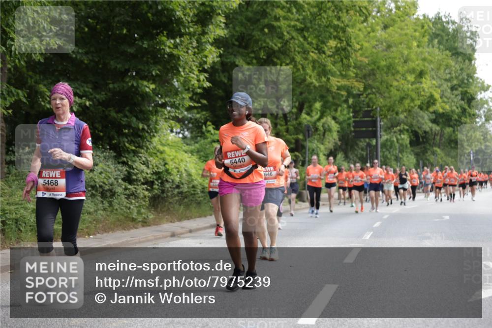 15.06.2025 - REWE Women's Run Jannik Wohlers http://msf.ph/oto/7975239 15.06.2025 10:10:04 Laufen 5468, 630, 35, 5440, 646 meine-sportfotos.de