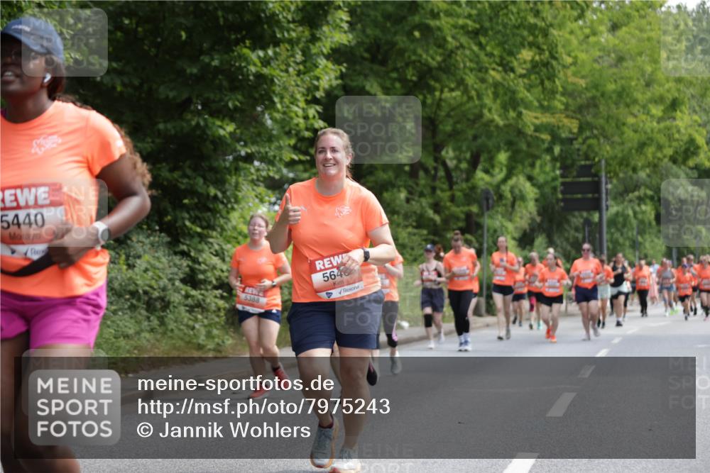 15.06.2025 - REWE Women's Run Jannik Wohlers http://msf.ph/oto/7975243 15.06.2025 10:10:05 Laufen 5440, 5388, 564 meine-sportfotos.de