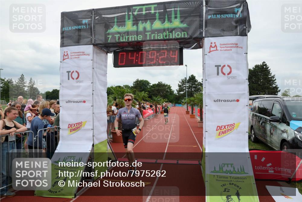15.06.2025 - 7 Türme Triathlon Michael Strokosch http://msf.ph/oto/7975262 15.06.2025 14:09:23 Ziel 782, 797, 910 meine-sportfotos.de