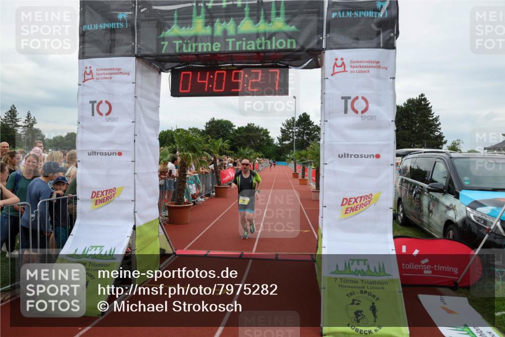 15.06.2025 - 7 Türme Triathlon Michael Strokosch http://msf.ph/oto/7975282 15.06.2025 14:09:26 Ziel 797, 910 meine-sportfotos.de