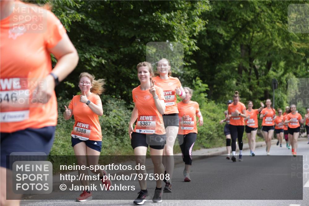 15.06.2025 - REWE Women's Run Jannik Wohlers http://msf.ph/oto/7975308 15.06.2025 10:10:07 Laufen 5646, 5388, 5387, 557, 5602 meine-sportfotos.de