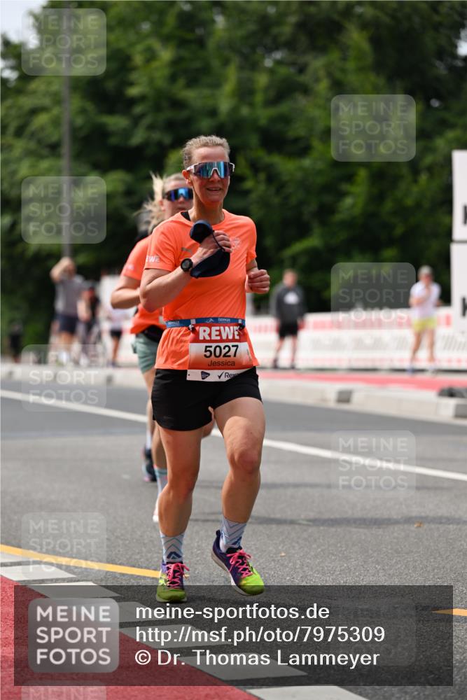 15.06.2025 - REWE Women's Run Dr. Thomas Lammeyer http://msf.ph/oto/7975309 15.06.2025 10:40:34 Laufen 5027 meine-sportfotos.de