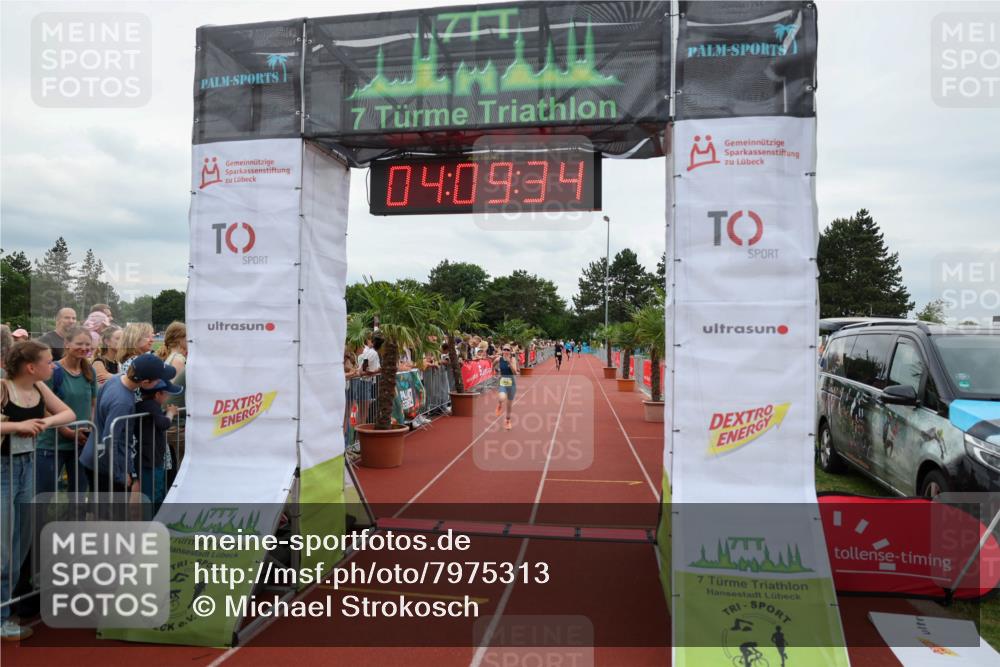 15.06.2025 - 7 Türme Triathlon Michael Strokosch http://msf.ph/oto/7975313 15.06.2025 14:09:34 Ziel 797, 854 meine-sportfotos.de