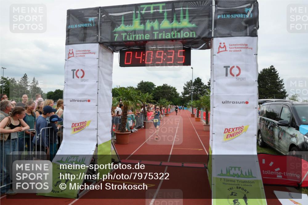 15.06.2025 - 7 Türme Triathlon Michael Strokosch http://msf.ph/oto/7975322 15.06.2025 14:09:35 Ziel 854 meine-sportfotos.de