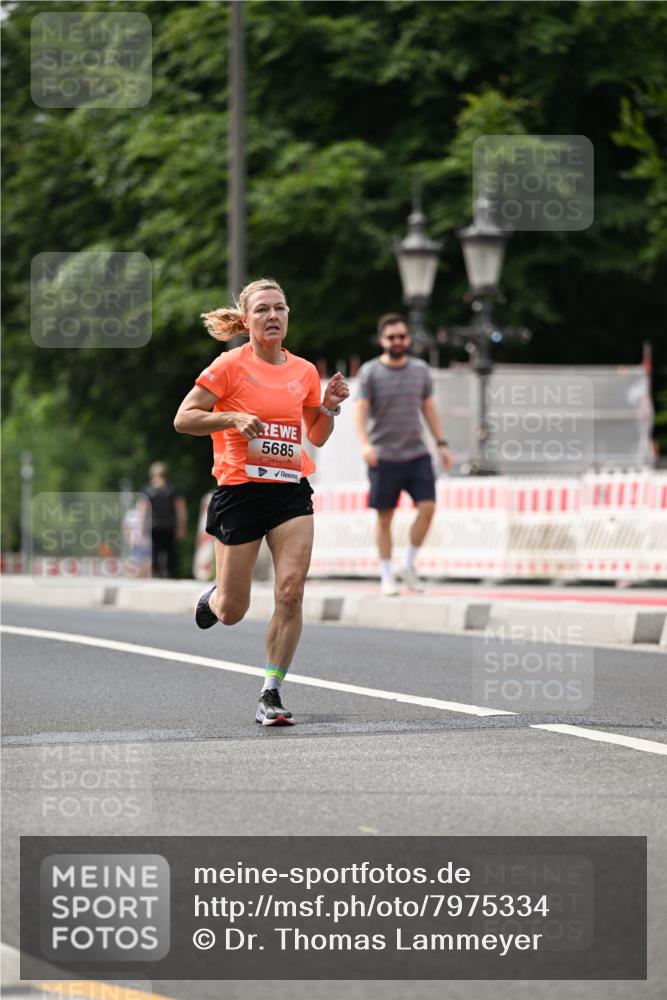15.06.2025 - REWE Women's Run Dr. Thomas Lammeyer http://msf.ph/oto/7975334 15.06.2025 10:40:41 Laufen 5685 meine-sportfotos.de
