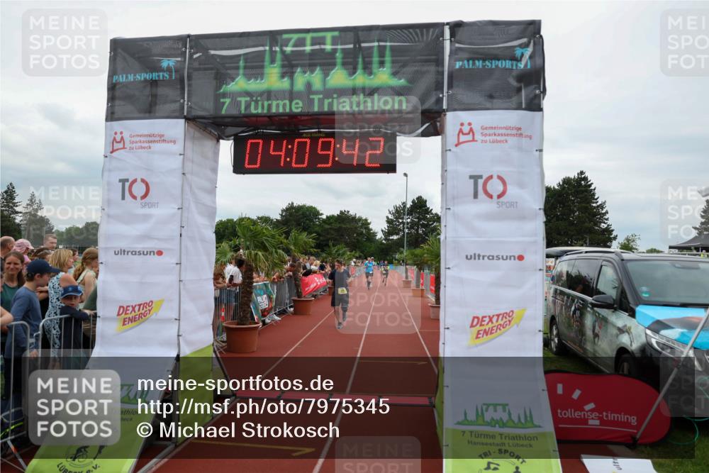 15.06.2025 - 7 Türme Triathlon Michael Strokosch http://msf.ph/oto/7975345 15.06.2025 14:09:42 Ziel 199, 854, 972 meine-sportfotos.de