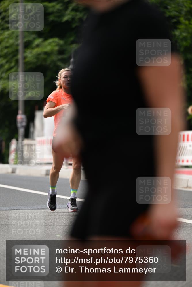 15.06.2025 - REWE Women's Run Dr. Thomas Lammeyer http://msf.ph/oto/7975360 15.06.2025 10:40:42 Laufen  meine-sportfotos.de
