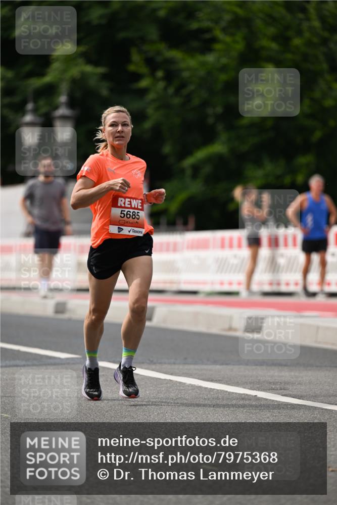 15.06.2025 - REWE Women's Run Dr. Thomas Lammeyer http://msf.ph/oto/7975368 15.06.2025 10:40:43 Laufen 5685 meine-sportfotos.de