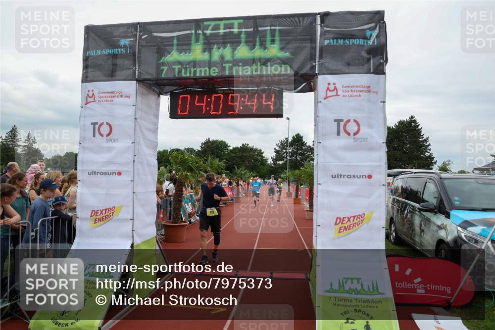15.06.2025 - 7 Türme Triathlon Michael Strokosch http://msf.ph/oto/7975373 15.06.2025 14:09:44 Ziel 199, 459, 972, 1007 meine-sportfotos.de