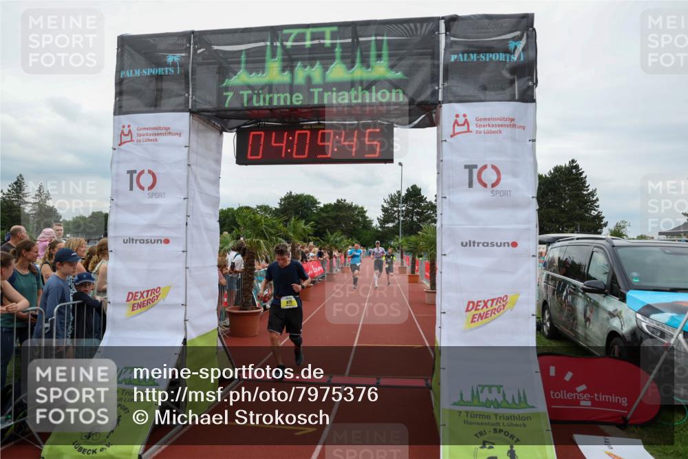 15.06.2025 - 7 Türme Triathlon Michael Strokosch http://msf.ph/oto/7975376 15.06.2025 14:09:44 Ziel 199, 459, 972, 1007 meine-sportfotos.de