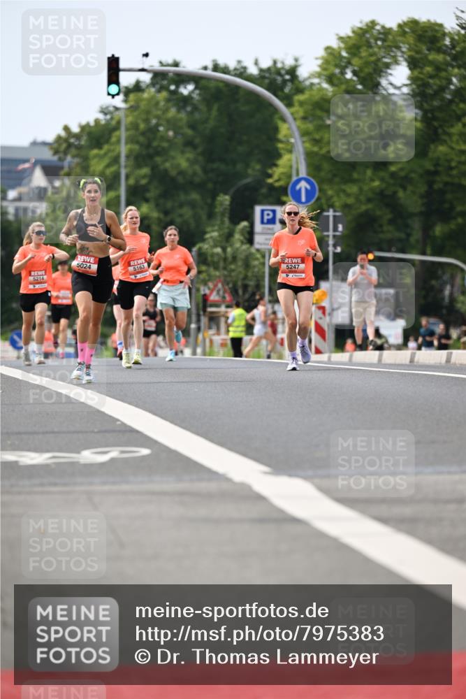 15.06.2025 - REWE Women's Run Dr. Thomas Lammeyer http://msf.ph/oto/7975383 15.06.2025 10:40:48 Laufen 5247 meine-sportfotos.de