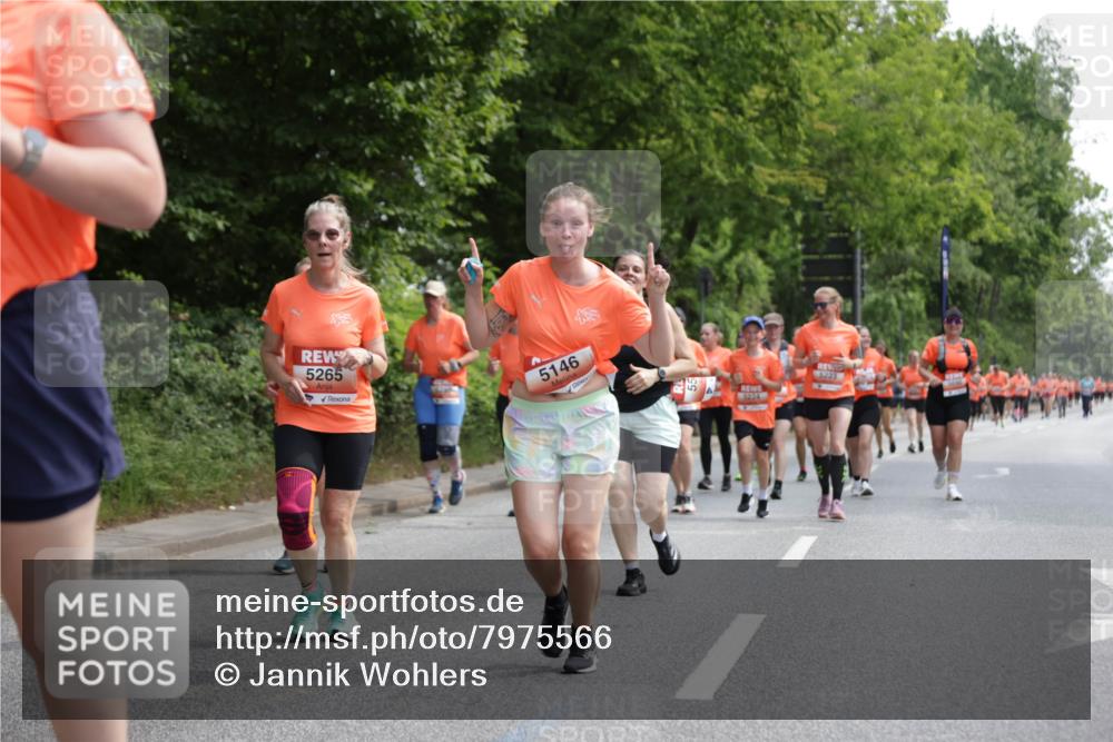 15.06.2025 - REWE Women's Run Jannik Wohlers http://msf.ph/oto/7975566 15.06.2025 10:10:18 Laufen 5265, 5146, 5, 5223, 5224 meine-sportfotos.de
