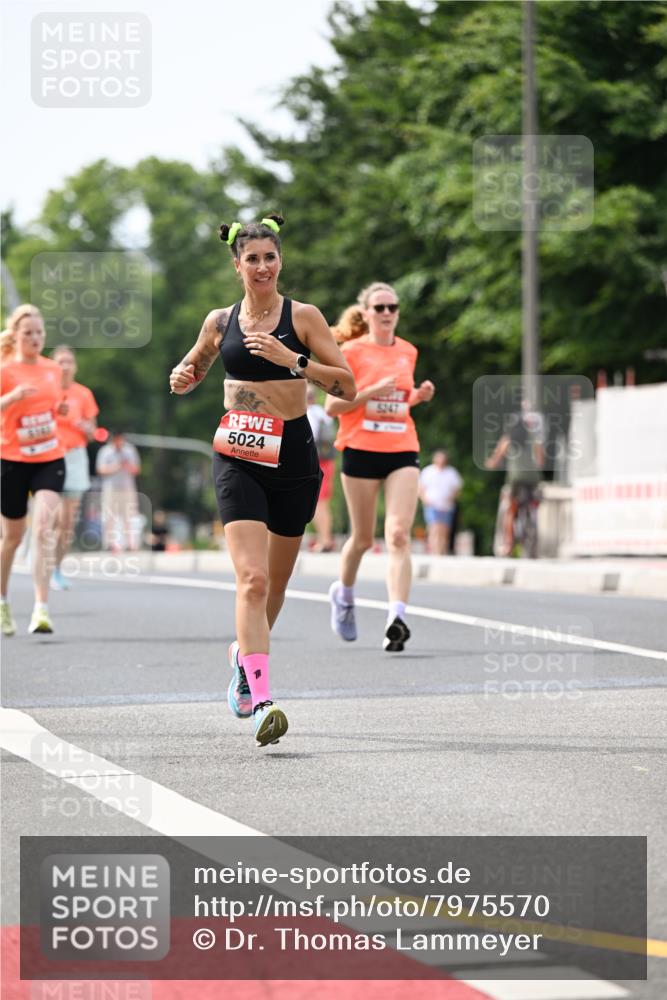 15.06.2025 - REWE Women's Run Dr. Thomas Lammeyer http://msf.ph/oto/7975570 15.06.2025 10:40:53 Laufen 5024, 5247 meine-sportfotos.de