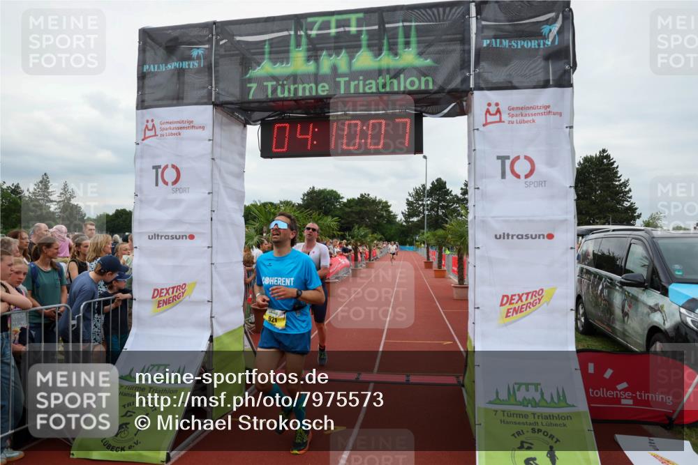 15.06.2025 - 7 Türme Triathlon Michael Strokosch http://msf.ph/oto/7975573 15.06.2025 14:10:07 Ziel 392, 921, 1059 meine-sportfotos.de