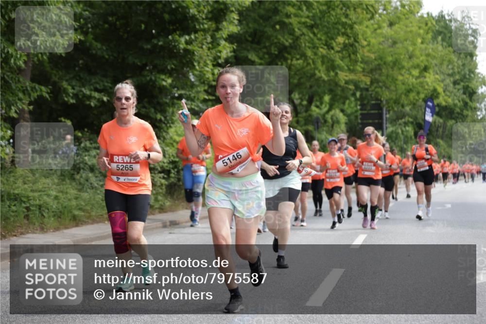 15.06.2025 - REWE Women's Run Jannik Wohlers http://msf.ph/oto/7975587 15.06.2025 10:10:18 Laufen 5265, 5146, 95 meine-sportfotos.de