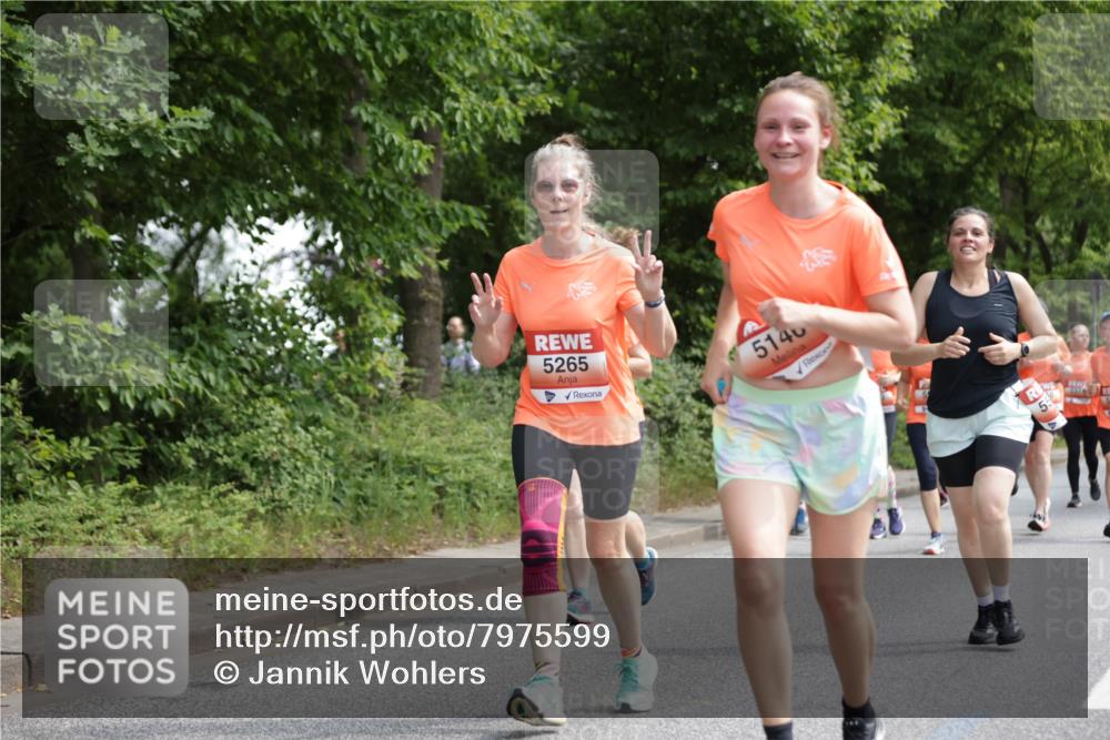 15.06.2025 - REWE Women's Run Jannik Wohlers http://msf.ph/oto/7975599 15.06.2025 10:10:19 Laufen 5265, 5140 meine-sportfotos.de