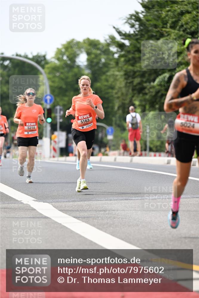 15.06.2025 - REWE Women's Run Dr. Thomas Lammeyer http://msf.ph/oto/7975602 15.06.2025 10:40:54 Laufen 5214, 5163, 5024 meine-sportfotos.de