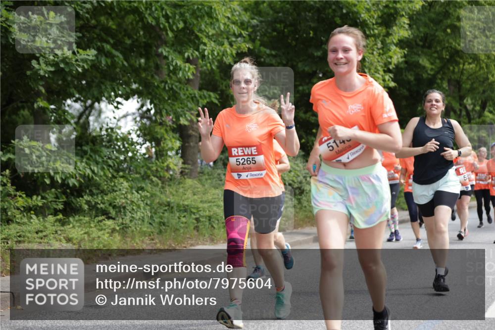 15.06.2025 - REWE Women's Run Jannik Wohlers http://msf.ph/oto/7975604 15.06.2025 10:10:19 Laufen 5265, 514 meine-sportfotos.de