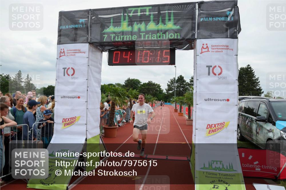 15.06.2025 - 7 Türme Triathlon Michael Strokosch http://msf.ph/oto/7975615 15.06.2025 14:10:15 Ziel 392, 868 meine-sportfotos.de