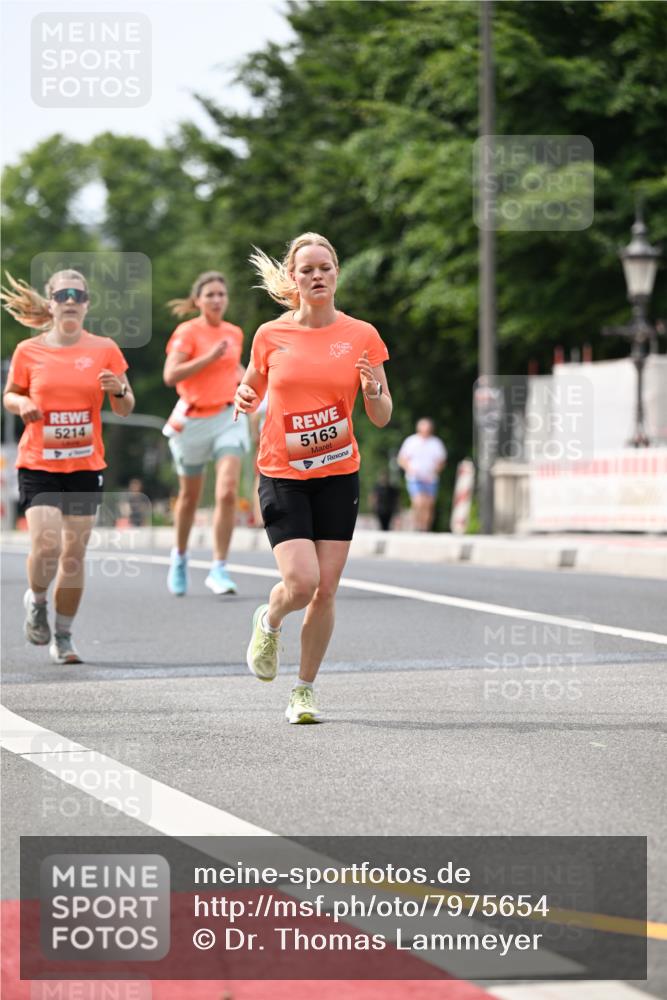 15.06.2025 - REWE Women's Run Dr. Thomas Lammeyer http://msf.ph/oto/7975654 15.06.2025 10:40:55 Laufen 5214, 5163 meine-sportfotos.de
