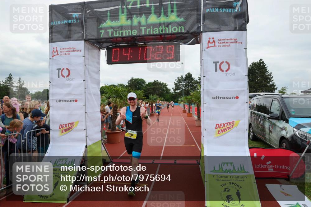15.06.2025 - 7 Türme Triathlon Michael Strokosch http://msf.ph/oto/7975694 15.06.2025 14:10:29 Ziel 990, 1154 meine-sportfotos.de