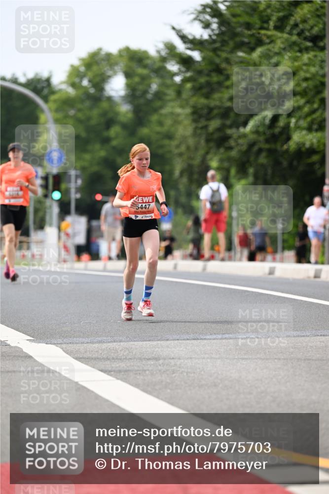 15.06.2025 - REWE Women's Run Dr. Thomas Lammeyer http://msf.ph/oto/7975703 15.06.2025 10:40:58 Laufen 5447 meine-sportfotos.de