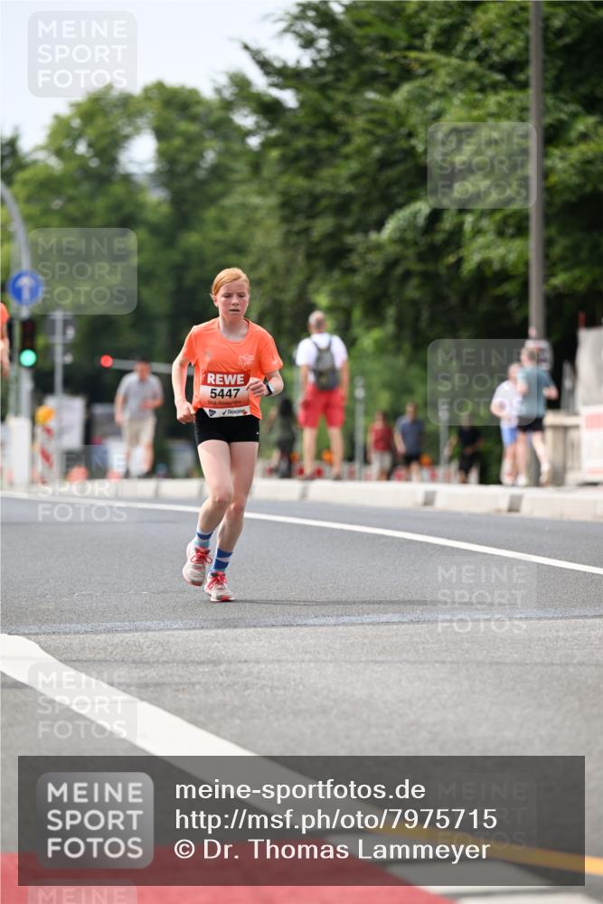 15.06.2025 - REWE Women's Run Dr. Thomas Lammeyer http://msf.ph/oto/7975715 15.06.2025 10:40:58 Laufen 5447 meine-sportfotos.de