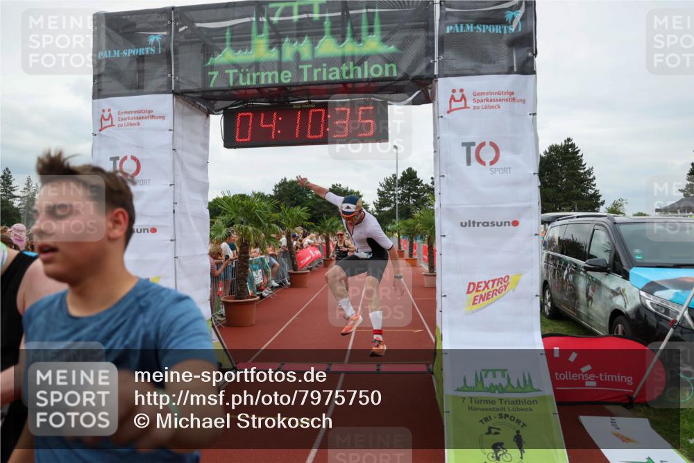 15.06.2025 - 7 Türme Triathlon Michael Strokosch http://msf.ph/oto/7975750 15.06.2025 14:10:34 Ziel 661, 990, 1154, 1184 meine-sportfotos.de