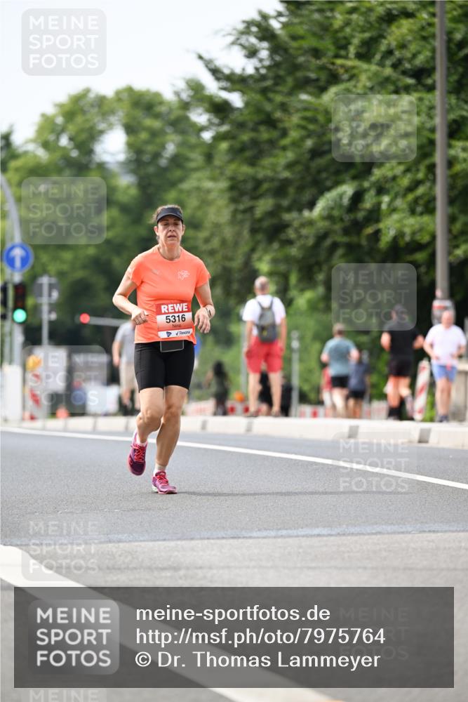 15.06.2025 - REWE Women's Run Dr. Thomas Lammeyer http://msf.ph/oto/7975764 15.06.2025 10:41:01 Laufen 5316 meine-sportfotos.de