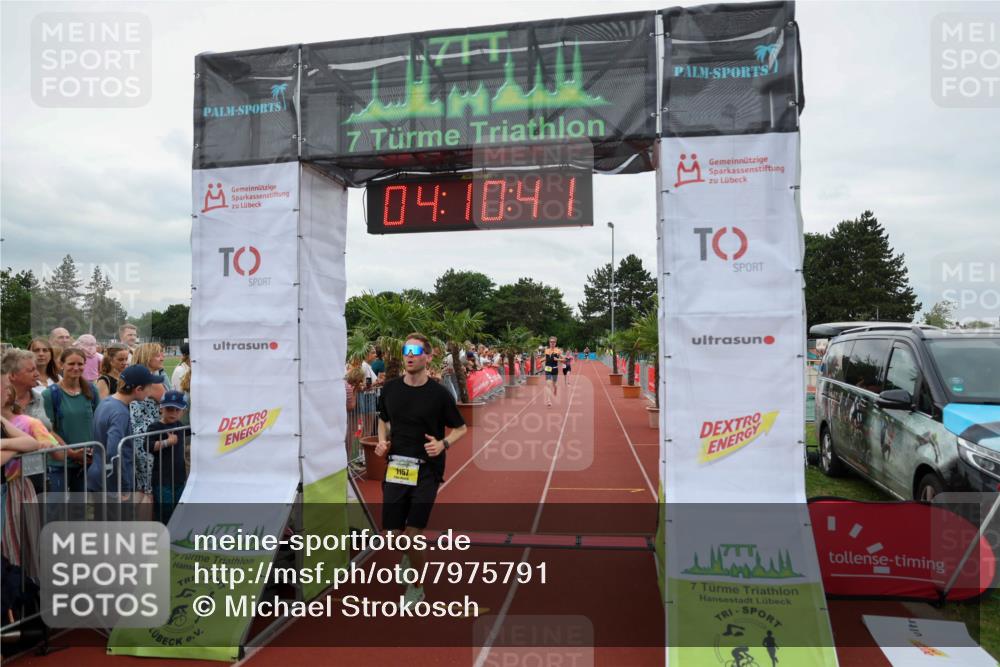 15.06.2025 - 7 Türme Triathlon Michael Strokosch http://msf.ph/oto/7975791 15.06.2025 14:10:41 Ziel 661, 826, 1157, 1184 meine-sportfotos.de