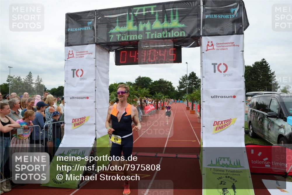 15.06.2025 - 7 Türme Triathlon Michael Strokosch http://msf.ph/oto/7975808 15.06.2025 14:10:44 Ziel 195, 826, 1157 meine-sportfotos.de