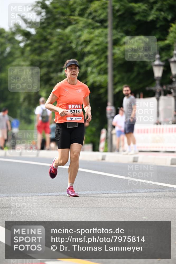 15.06.2025 - REWE Women's Run Dr. Thomas Lammeyer http://msf.ph/oto/7975814 15.06.2025 10:41:02 Laufen 5316 meine-sportfotos.de