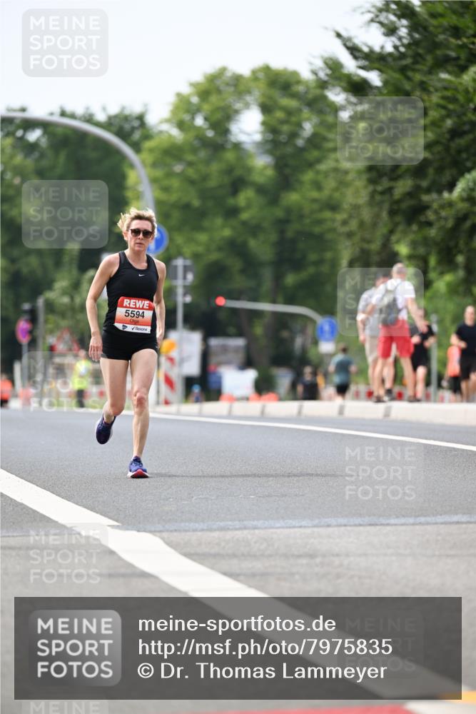 15.06.2025 - REWE Women's Run Dr. Thomas Lammeyer http://msf.ph/oto/7975835 15.06.2025 10:41:07 Laufen 5594 meine-sportfotos.de