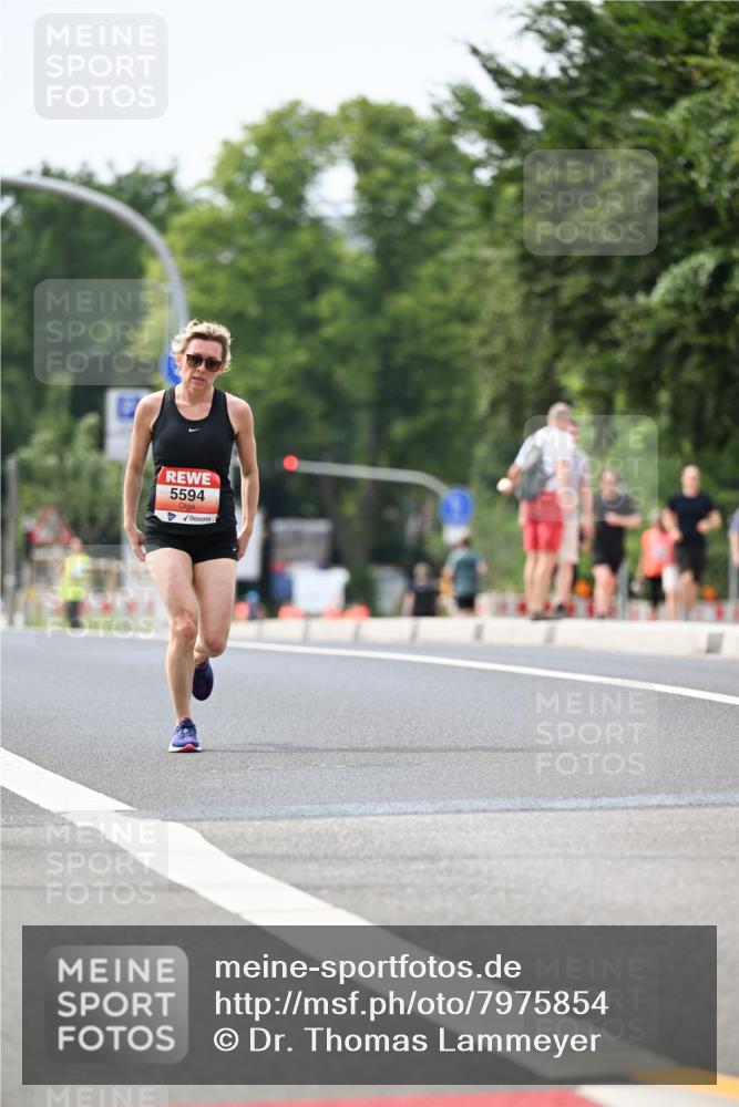 15.06.2025 - REWE Women's Run Dr. Thomas Lammeyer http://msf.ph/oto/7975854 15.06.2025 10:41:08 Laufen 5594 meine-sportfotos.de