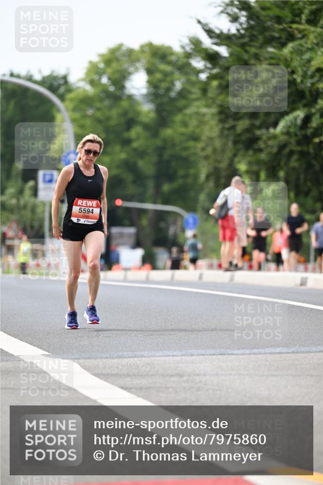 15.06.2025 - REWE Women's Run Dr. Thomas Lammeyer http://msf.ph/oto/7975860 15.06.2025 10:41:08 Laufen 5594 meine-sportfotos.de