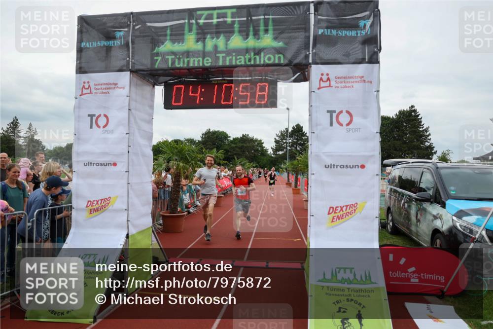 15.06.2025 - 7 Türme Triathlon Michael Strokosch http://msf.ph/oto/7975872 15.06.2025 14:10:58 Ziel 640, 944 meine-sportfotos.de