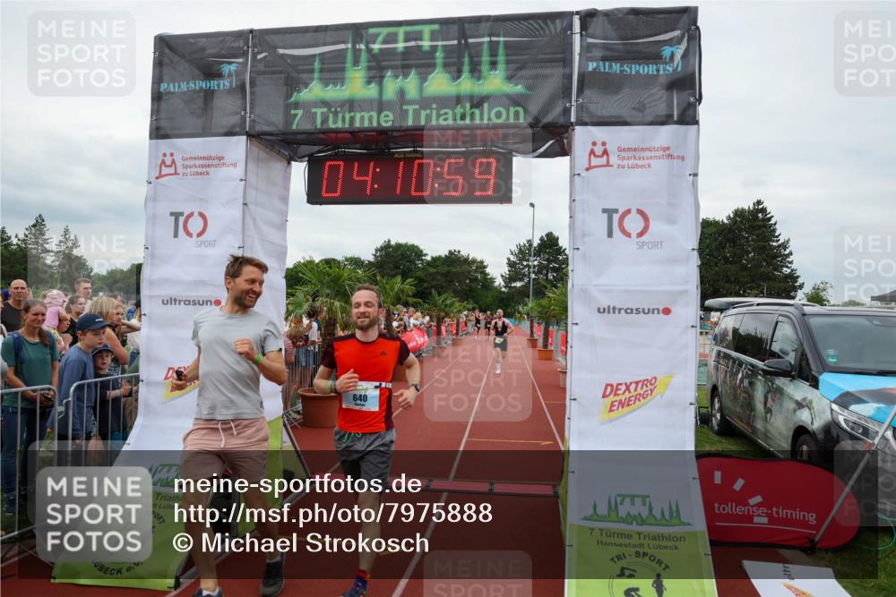 15.06.2025 - 7 Türme Triathlon Michael Strokosch http://msf.ph/oto/7975888 15.06.2025 14:10:59 Ziel 640, 944 meine-sportfotos.de
