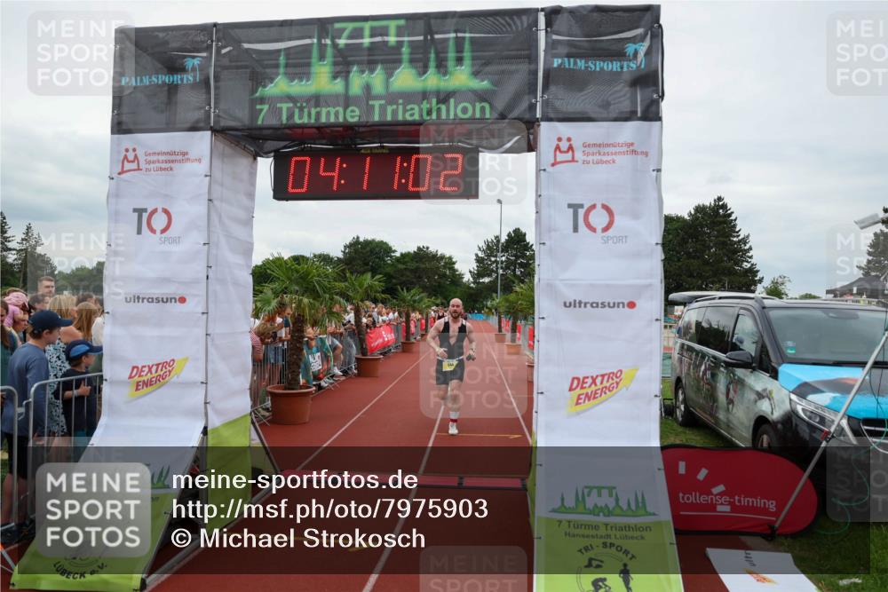 15.06.2025 - 7 Türme Triathlon Michael Strokosch http://msf.ph/oto/7975903 15.06.2025 14:11:02 Ziel 640, 944 meine-sportfotos.de
