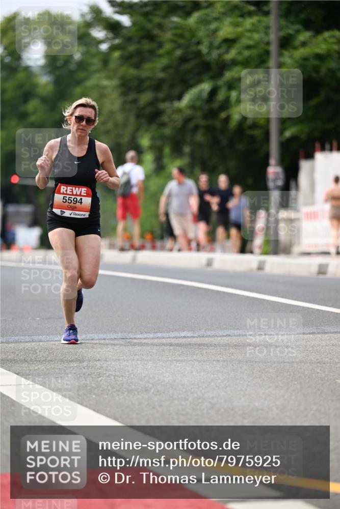 15.06.2025 - REWE Women's Run Dr. Thomas Lammeyer http://msf.ph/oto/7975925 15.06.2025 10:41:09 Laufen 5594 meine-sportfotos.de