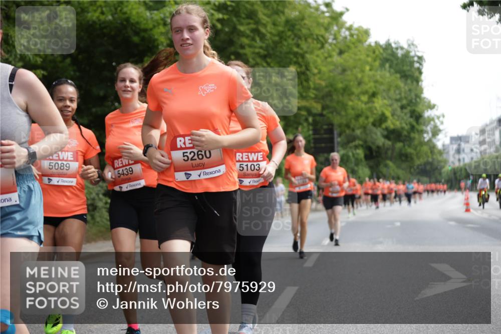 15.06.2025 - REWE Women's Run Jannik Wohlers http://msf.ph/oto/7975929 15.06.2025 10:10:27 Laufen 5089, 5439, 5260, 5103 meine-sportfotos.de