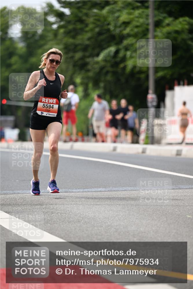 15.06.2025 - REWE Women's Run Dr. Thomas Lammeyer http://msf.ph/oto/7975934 15.06.2025 10:41:09 Laufen 5594 meine-sportfotos.de