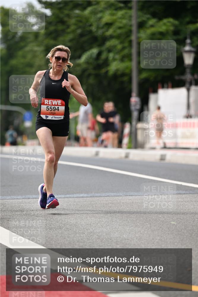 15.06.2025 - REWE Women's Run Dr. Thomas Lammeyer http://msf.ph/oto/7975949 15.06.2025 10:41:10 Laufen 5594 meine-sportfotos.de