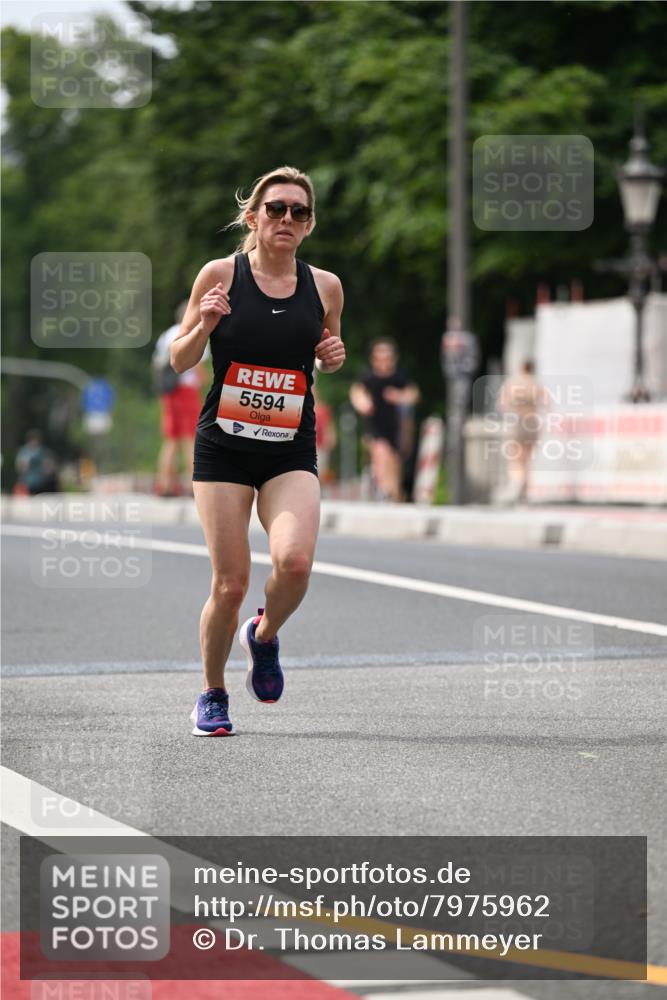 15.06.2025 - REWE Women's Run Dr. Thomas Lammeyer http://msf.ph/oto/7975962 15.06.2025 10:41:10 Laufen 5594 meine-sportfotos.de