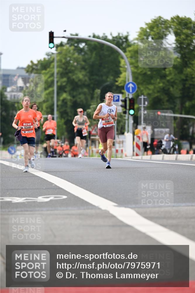 15.06.2025 - REWE Women's Run Dr. Thomas Lammeyer http://msf.ph/oto/7975971 15.06.2025 10:41:18 Laufen 5349 meine-sportfotos.de